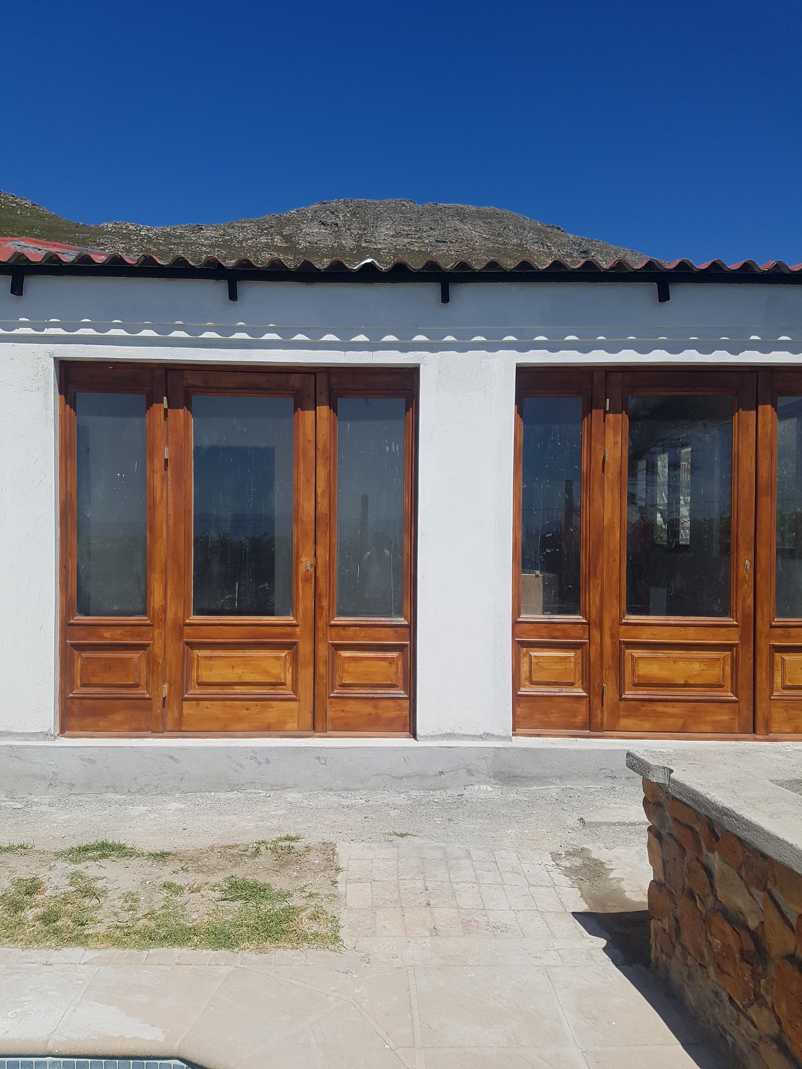 Entry door finish detail